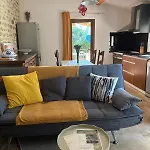 Charmante Maison En Pierre Avec Jardin Les Mees