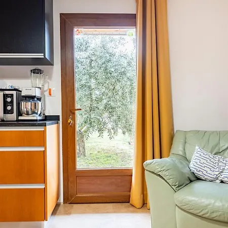 Charmante Maison En Pierre Avec Jardin Дом отдыха *