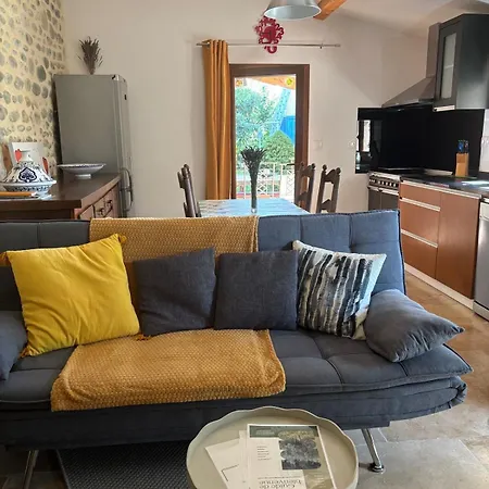 Charmante Maison En Pierre Avec Jardin Les Mees