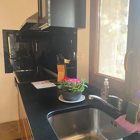 Charmante Maison En Pierre Avec Jardin