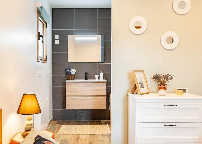Charmante Maison En Pierre Avec Jardin Holiday home Les Mees